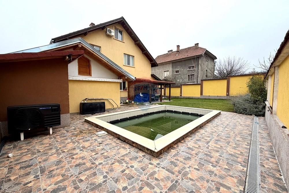 Градска къща - За продажба - гр. Горна Оряховица, Област Велико Търново, България - viber_изображение_2026-02-01_12-32-19-208.jpg - 360431008-421