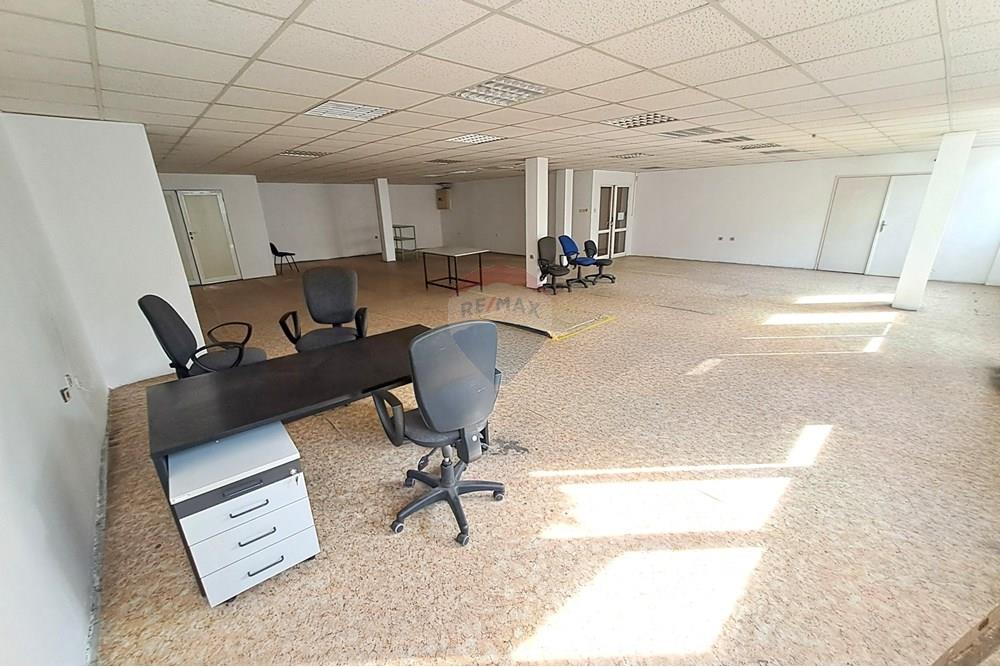 Индустриална сграда - Под наем - гр. Русе, Област Русе, България - 20251021_135526.JPG - 360451036-38