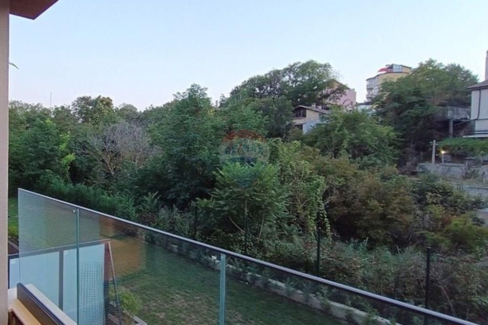 Апартамент - Под наем - гр. Варна, Област Варна, България - viber_image_2024-10-14_13-18-10-308.jpg - Балкон - 360391034-52