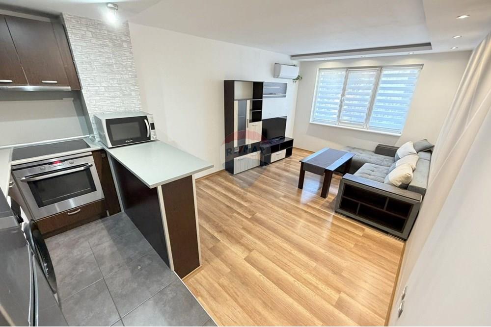 Апартамент - Под наем - гр. Варна, Област Варна, България - viber_изображение_2025-11-14_15-36-49-583.jpg - 360511003-313