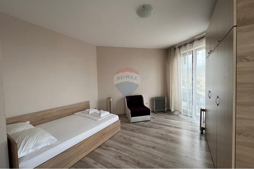 Апартамент - За продажба - к.к. Златни пясъци, Област Варна, България - спалня 2-2.jpg - Спалня - 360321028-141