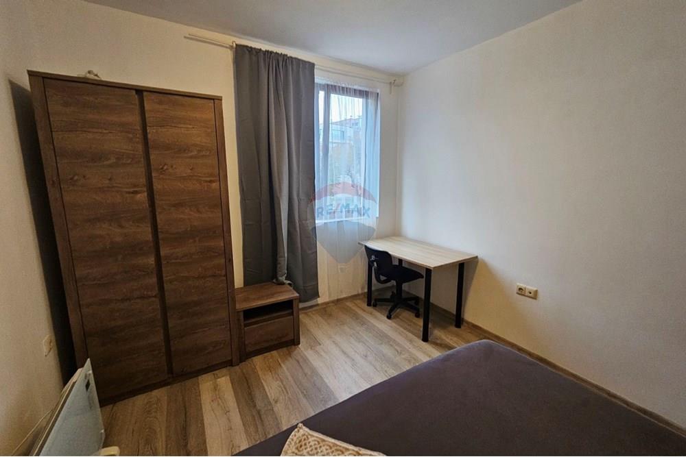 Апартамент - Под наем - гр. Варна, Област Варна, България - viber_image_2025-10-24_14-21-19-643.jpg - Родителска спалня - 360511013-81