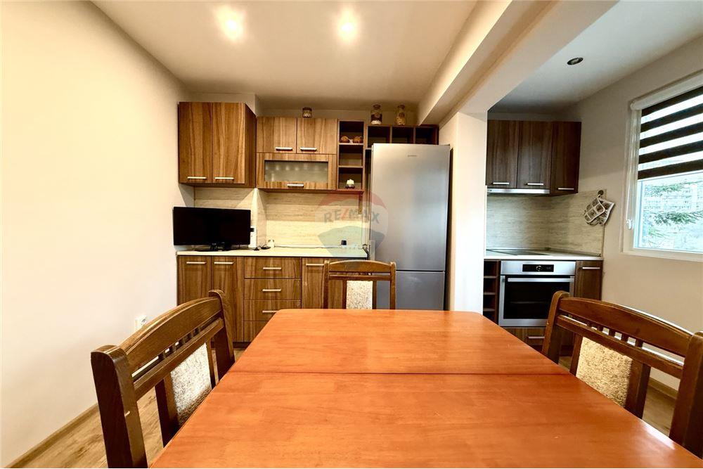 Апартамент - За продажба - гр. Варна, Област Варна, България - Функционална оборудвана кухня с усвоена североизточна тераса - Кухня - 360321025-274