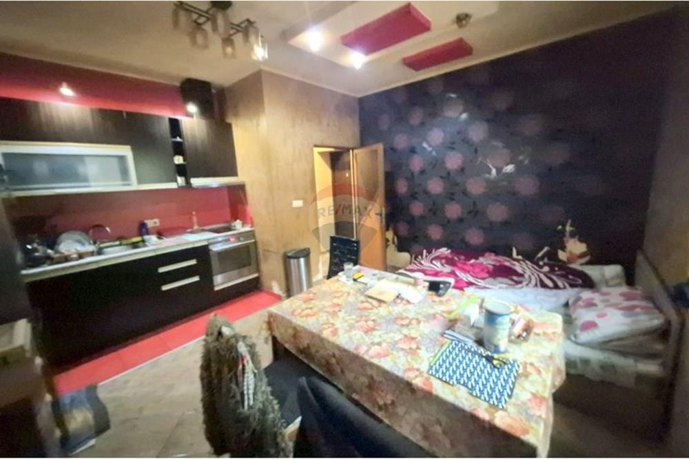 Апартамент - За продажба - гр. Варна, Област Варна, България - viber_изображение_2025-06-18_08-23-06-301.jpg - Всекидневна - 360511002-944