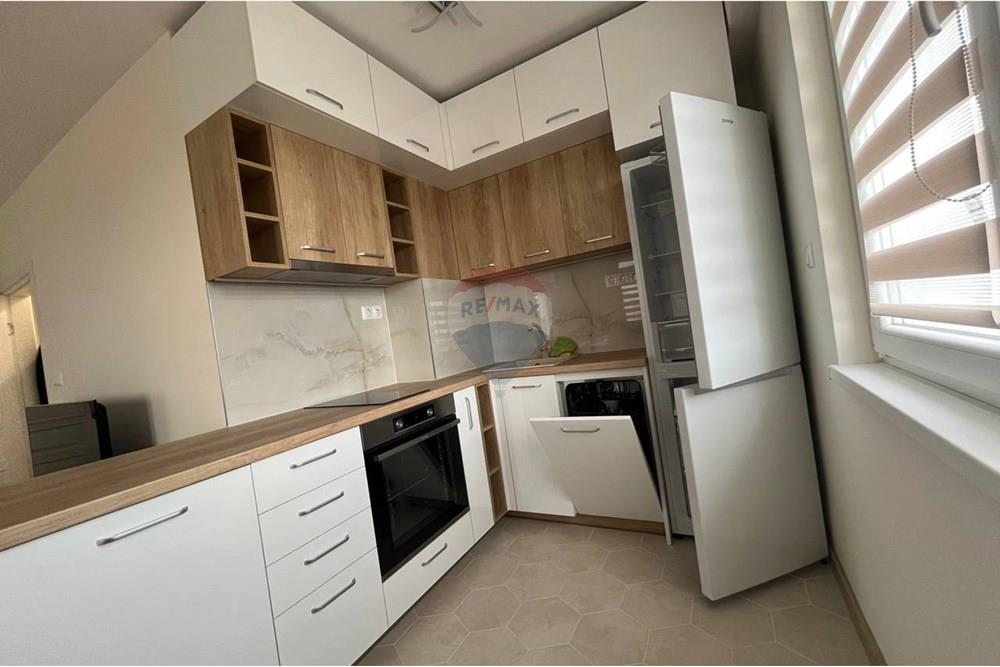 Апартамент - Под наем - гр. Бургас, Област Бургас, България - photo_2025-11-10_13-39-33.jpg - 360291024-92