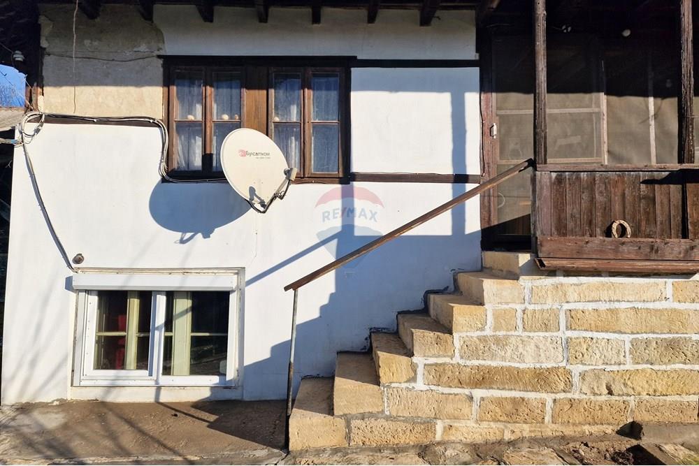 Селска къща - За продажба - с. Щръклево, Област Русе, България - 20251211_094208~2.jpg - 360451038-25