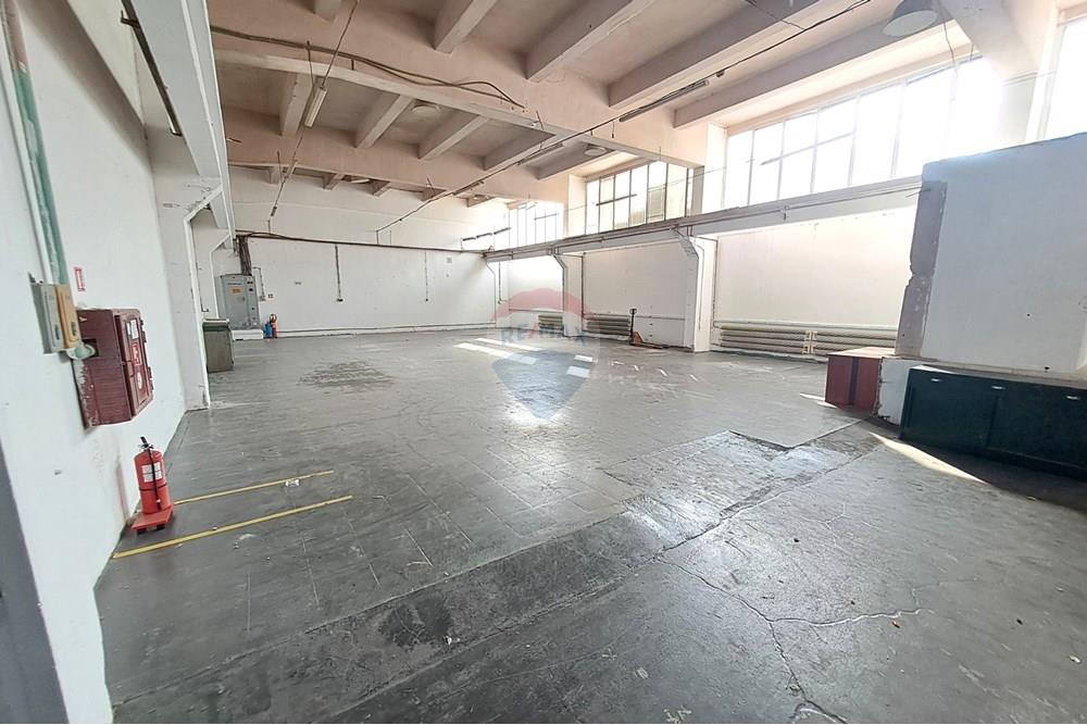 Индустриален имот - Под наем - гр. Русе, Област Русе, България - 20251021_135921.JPG - 360451036-39