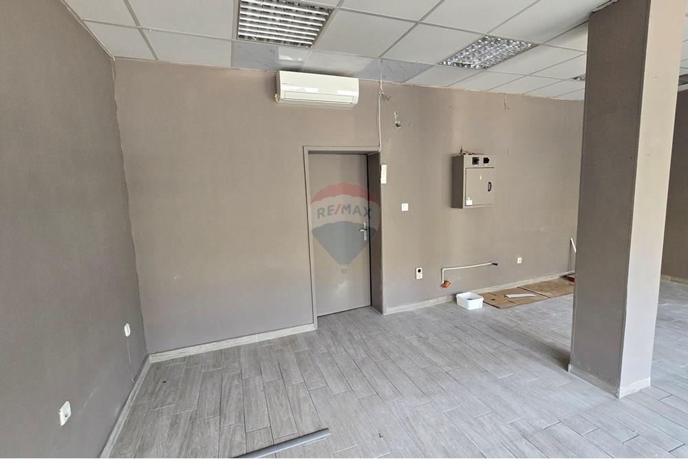 Търговски обект/Магазин - Под наем - гр. Пловдив, Област Пловдив, България - 20251015_143554.jpg - 360261003-259