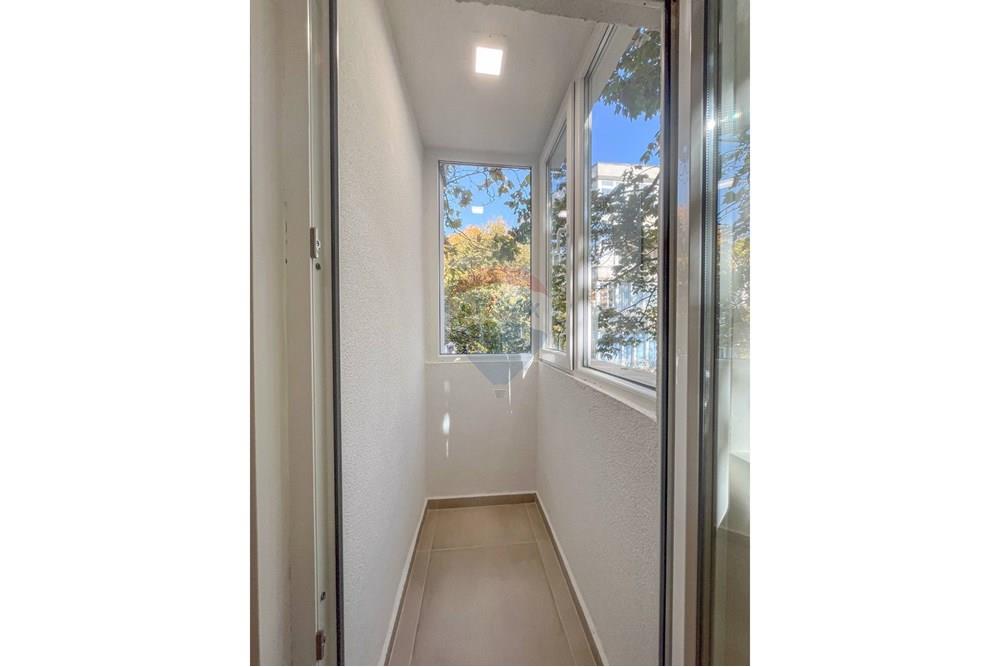 Апартамент - За продажба - гр. Варна, Област Варна, България - viber_изображение_2025-10-19_22-21-24-741.jpg - 360301018-160