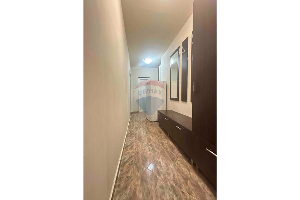 Апартамент - Под наем - гр. Варна, Област Варна, България - viber_изображение_2025-11-05_10-50-07-720.jpg - Коридор - 360511009-183