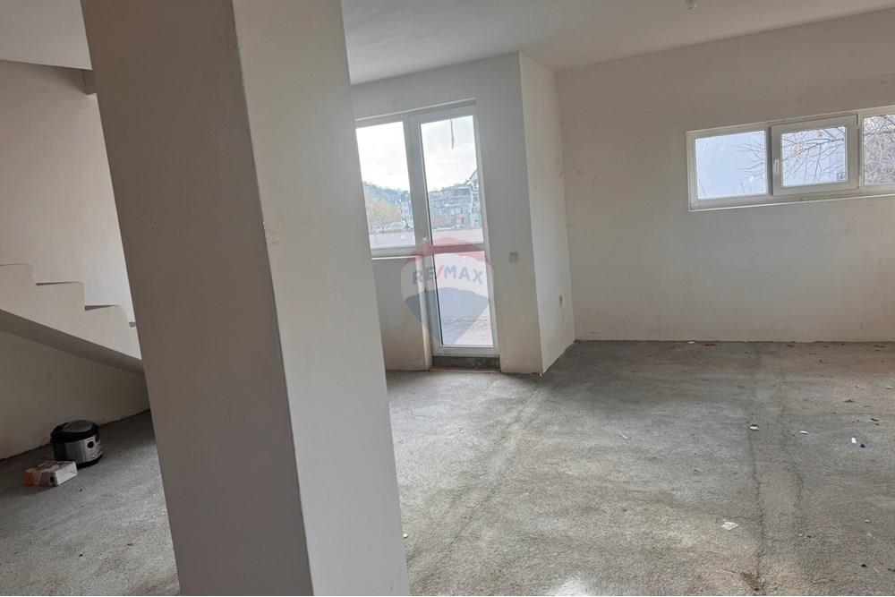 Апартамент - За продажба - гр. Пловдив, Област Пловдив, България - 1.jpg - 360261007-185