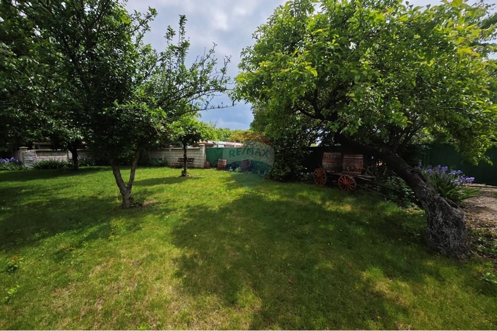 Хотел - За продажба - гр. Каварна, Област Добрич, България - viber_изображение_2025-06-07_13-54-02-018.jpg - 360391052-15