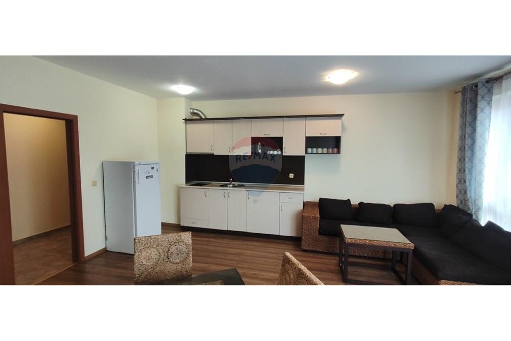 Апартамент - За продажба - к.к. Златни пясъци, Област Варна, България - дневна 3.jpg - Всекидневна/Трапезария - 360321028-141