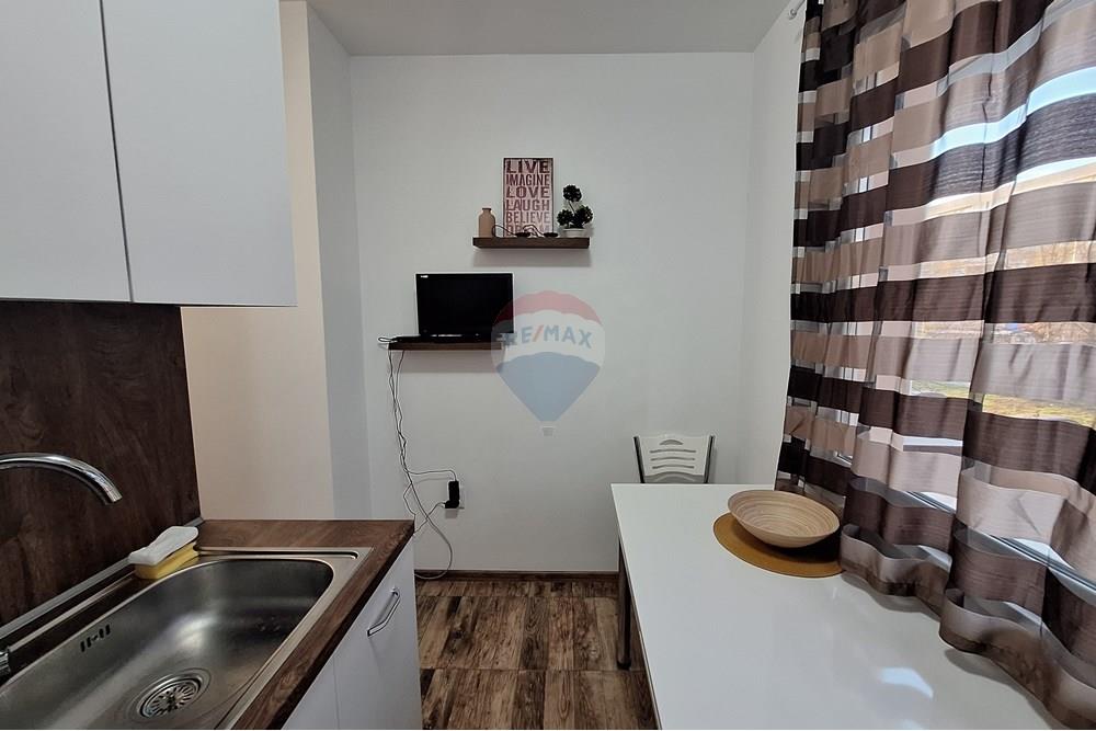 Апартамент - Под наем - гр. Варна, Област Варна, България - 20251211_154507.jpg - Кухня - 360321033-167