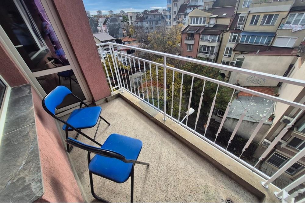 Апартамент - Под наем - гр. Варна, Област Варна, България - Изображение от WhatsApp на 2025-10-28 в 12.30.12_75d81efd.jpg - Тераса - 360511013-84