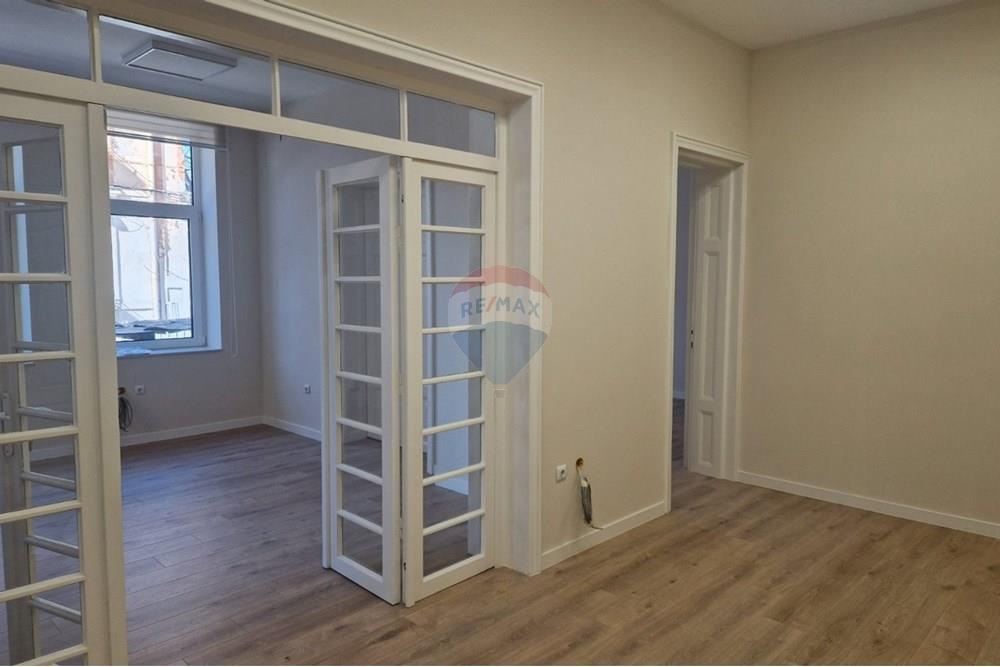 Офис - Под наем - гр. Варна, Област Варна, България - viber_image_2025-03-19_12-06-13-727.jpg - 360531003-39