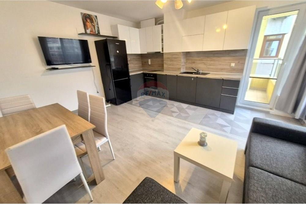 Апартамент - Под наем - гр. Варна, Област Варна, България - viber_изображение_2026-01-21_15-18-45-092.jpg - Всекидневна - 360511002-1032