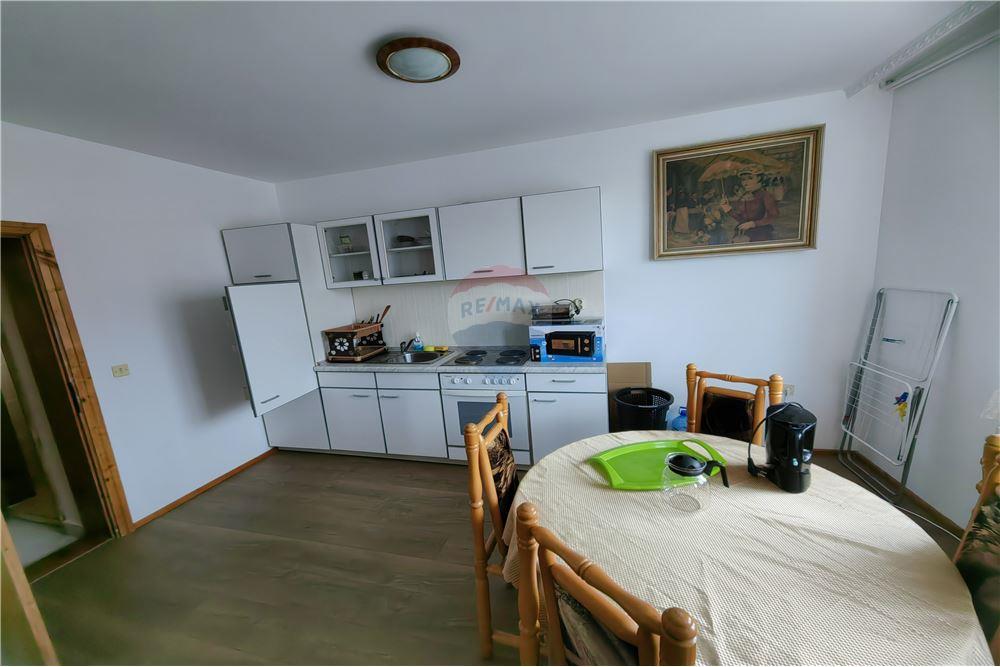 Етаж от къща - Под наем - гр. Варна, Област Варна, България - 1 - 360471021-47