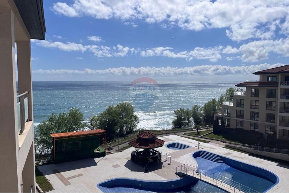Condo/Apartment - For Sale - гр. Бяла, Област Варна, Болгария - viber_image_2025-04-29_13-35-00-564.jpg - 360391024-62