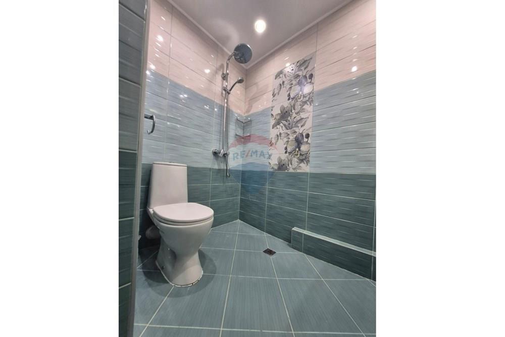 Апартамент - Под наем - гр. Варна, Област Варна, България - Изображение от WhatsApp на 2025-10-26 в 21.28.42_fc5fc474.jpg - Баня - 360511013-82