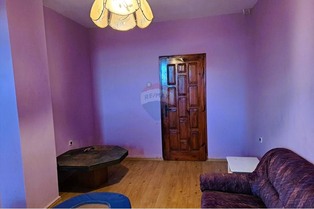 Градска къща - Под наем - гр. Варна, Област Варна, България - 24.jpg - 360301012-101