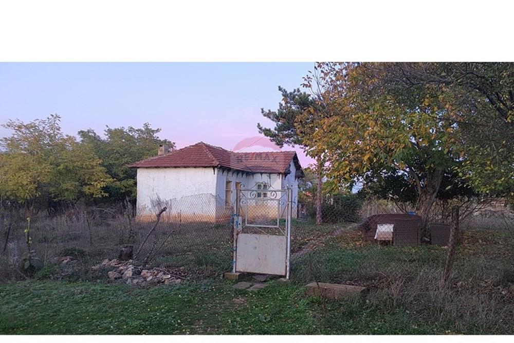 Селска къща - За продажба - с. Вранино, Област Добрич, България - IMG_20251030_171004.jpg - 360331026-36