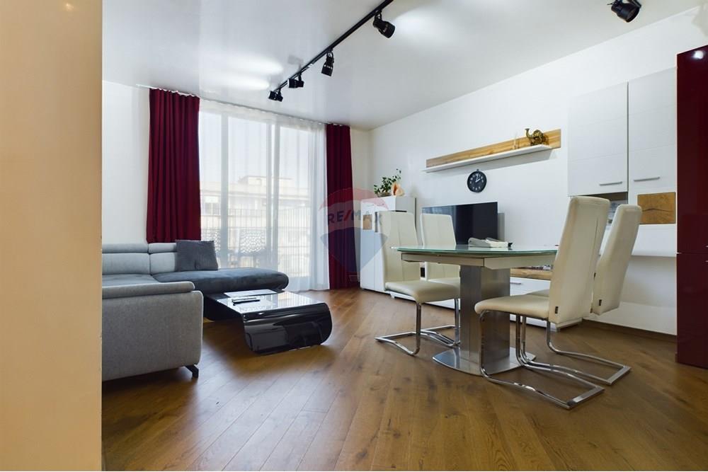 Апартамент - За продажба - гр. Варна, Област Варна, България - CAM02315G0-PR0031-STILL001.jpg - Всекидневна/Трапезария - 360531003-34