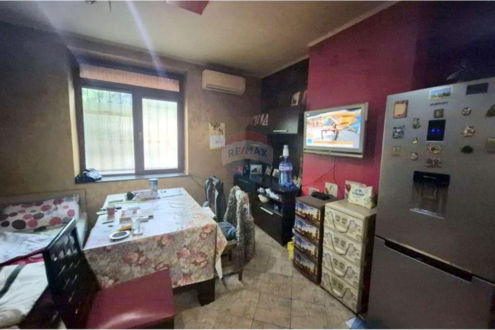 Апартамент - За продажба - гр. Варна, Област Варна, България - viber_изображение_2025-06-18_08-23-06-532.jpg - Всекидневна - 360511002-944