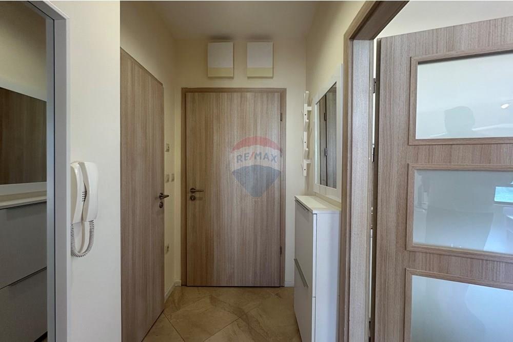 Апартамент - За продажба - гр. Варна, Област Варна, България - 88E0F3B3-74EC-48FC-B83E-CB9E333610EB.JPG - 360391003-84