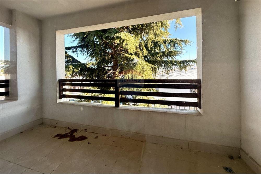 Апартамент - За продажба - с. Рогачево, Област Добрич, България - Просторна тераса с достъп от първа спалня/ ниво 2 - Тераса - 360321025-273