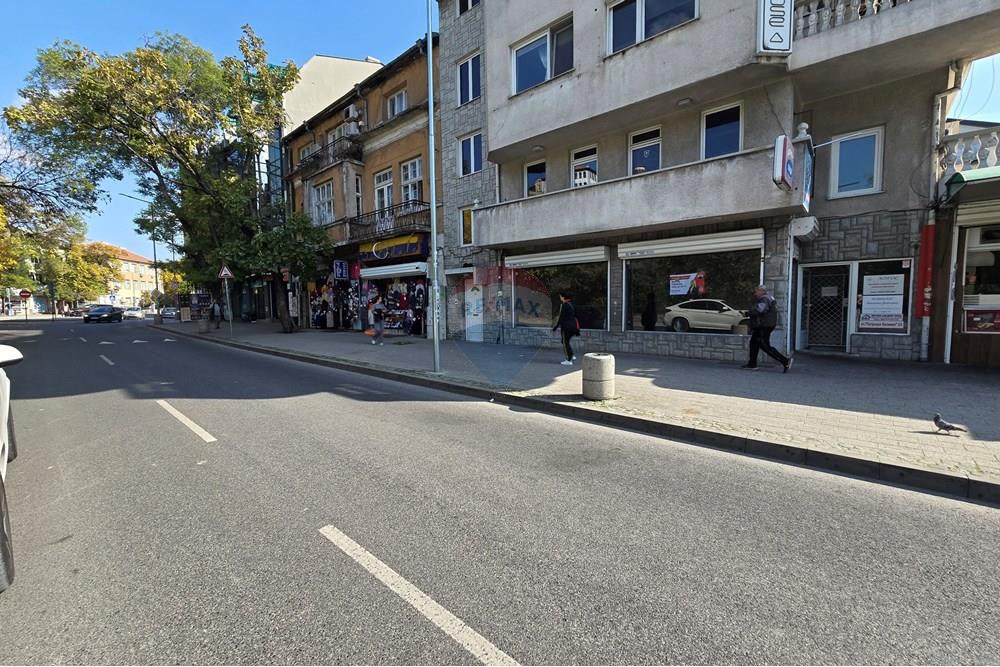 Търговски обект/Магазин - Под наем - гр. Пловдив, Област Пловдив, България - 20251015_143811.jpg - 360261003-259