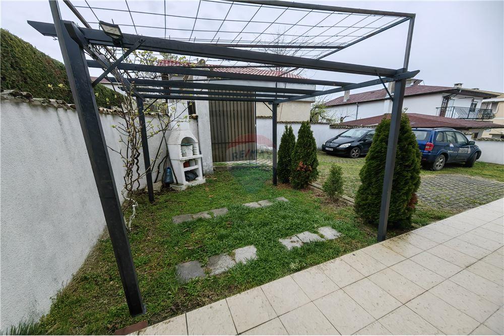 Етаж от къща - Под наем - гр. Варна, Област Варна, България - 22 - 360471021-47