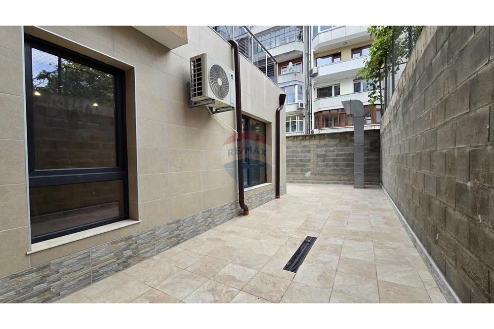 Офис - Под наем - гр. Варна, Област Варна, България - 20251006_152539.jpg - 360471023-61