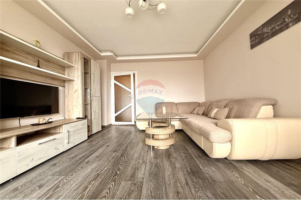 Апартамент - За продажба - гр. Варна, Област Варна, България - Просторна всекидневна с изход към закрита югозападна тераса - Всекидневна - 360321025-274