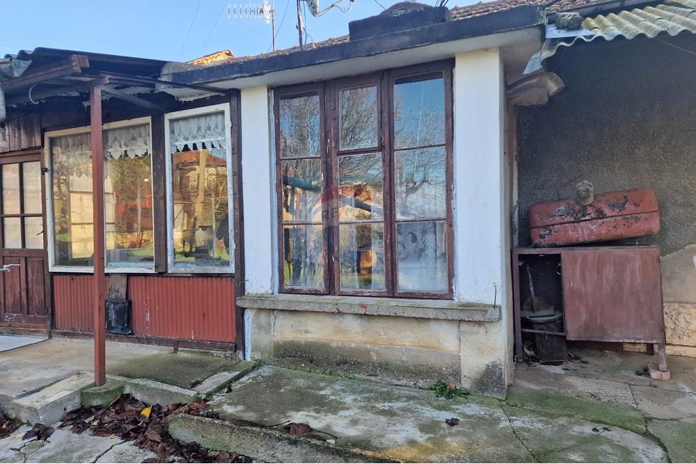 Селска къща - За продажба - с. Щръклево, Област Русе, България - 20251211_094119~2.jpg - 360451038-25