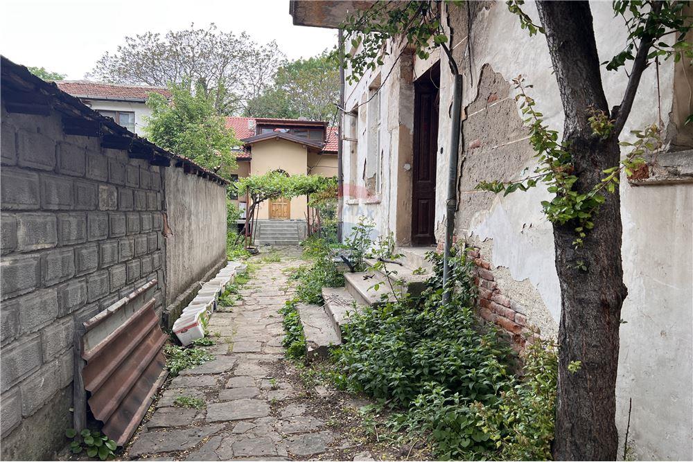 УПИ с виза - За продажба - гр. София, Област София град, България - 19 - 360241007-98