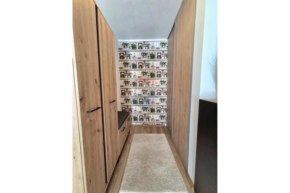 Селска къща - Под наем - с. Кичево, Област Варна, България - 123.jpg - Коридор - 360511018-37