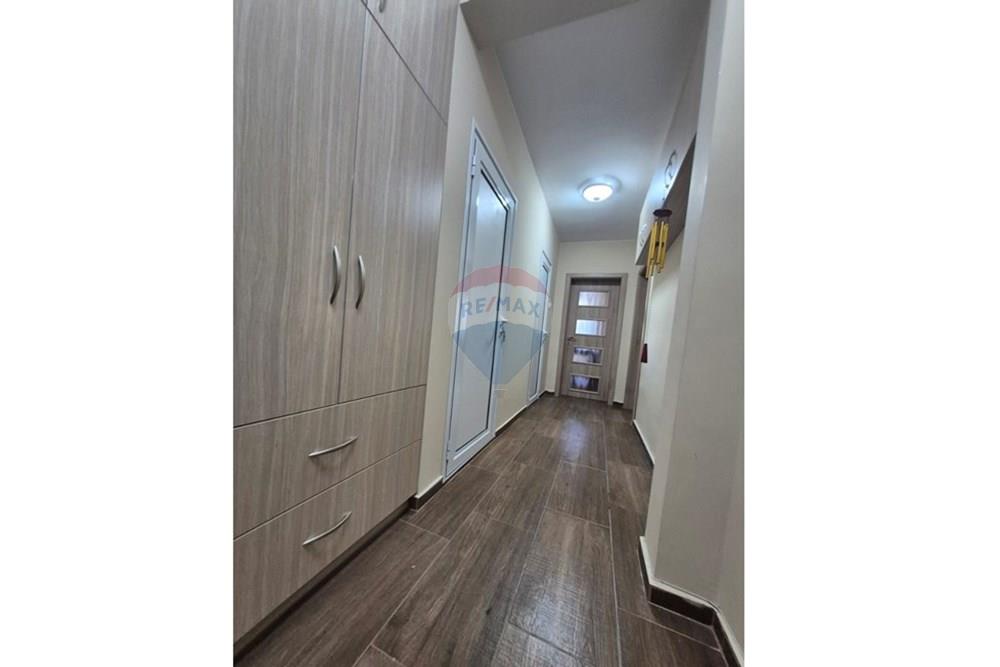 Апартамент - Под наем - гр. Варна, Област Варна, България - Изображение от WhatsApp на 2025-10-26 в 21.28.42_1a99e7ce.jpg - Коридор - 360511013-82