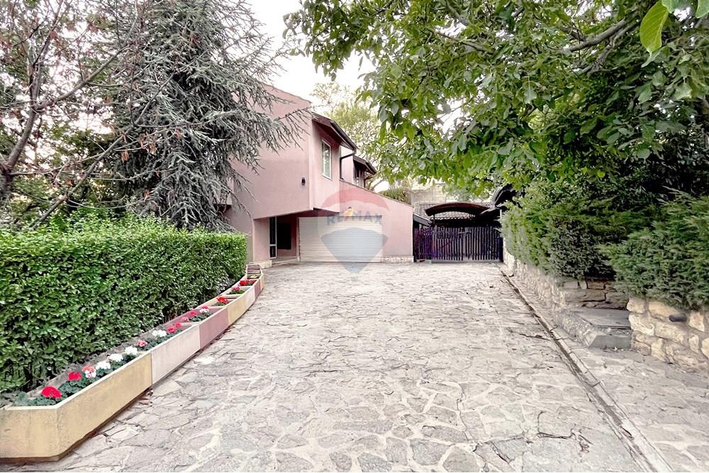 Градска къща - За продажба - м-т Манастирски рид, Област Варна, България - 14_VillaBoro.jpg - 360331037-11