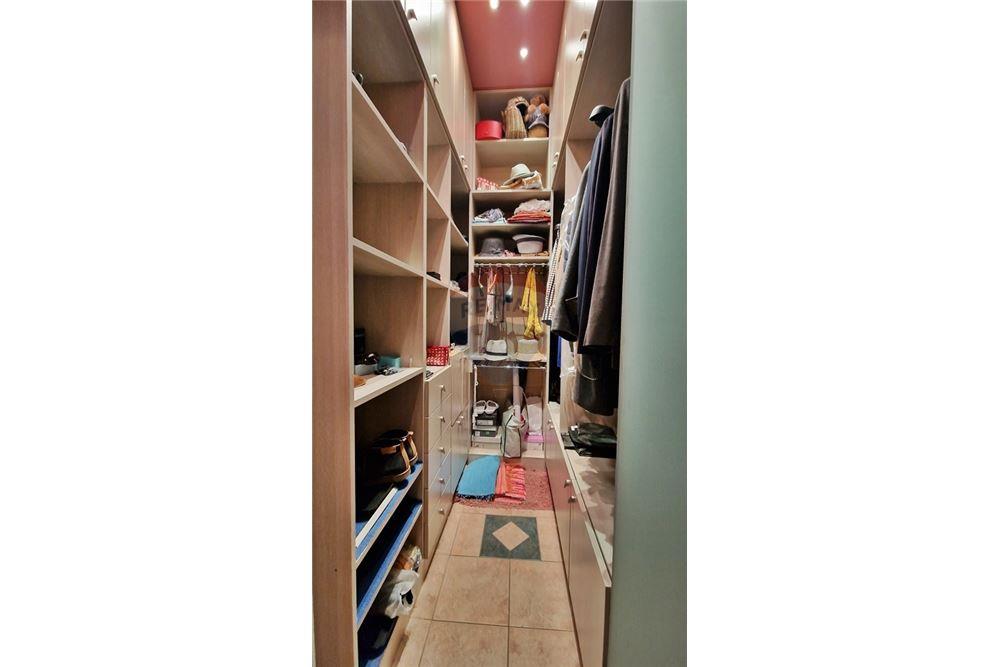 Апартамент - За продажба - гр. Пловдив, Област Пловдив, България - ГАРДЕРОБНА - 360261007-211