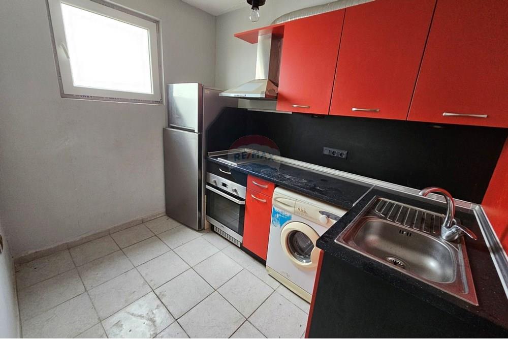 Апартамент - За продажба - гр. Варна, Област Варна, България - viber_image_2025-10-13_12-32-20-080.jpg - Кухня - 360391034-50