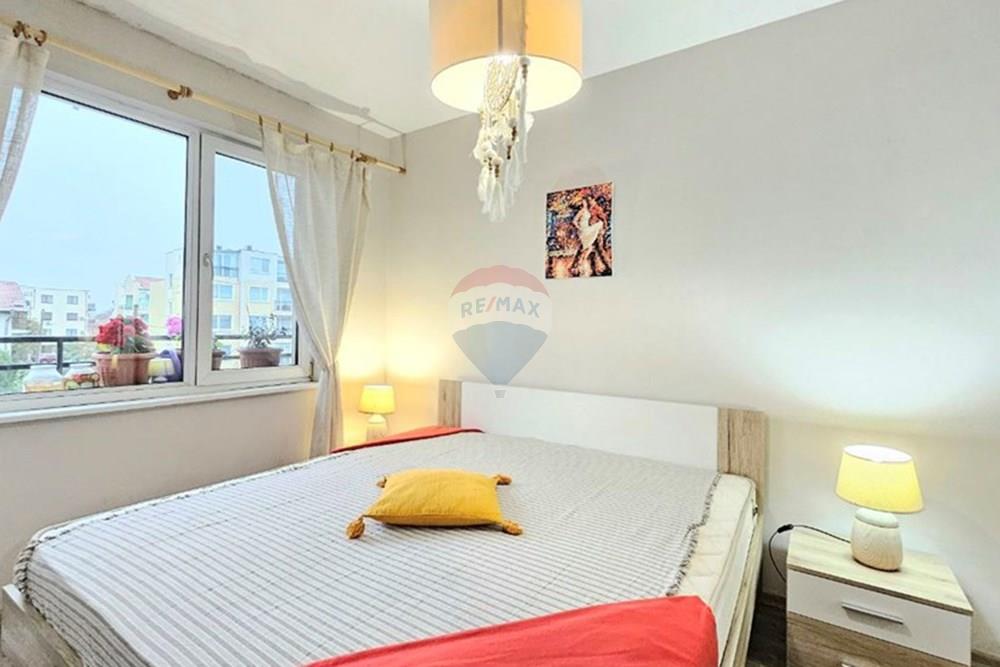 Апартамент - За продажба - гр. Бургас, Област Бургас, България - photo_2025-10-27_13-32-23.jpg - 360291023-75