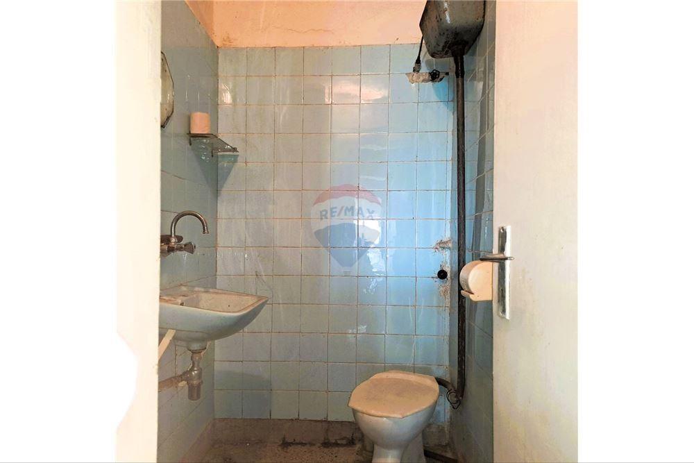 Градска къща - За продажба - гр. Бургас, Област Бургас, България - баня с тоалетна - 360291004-105