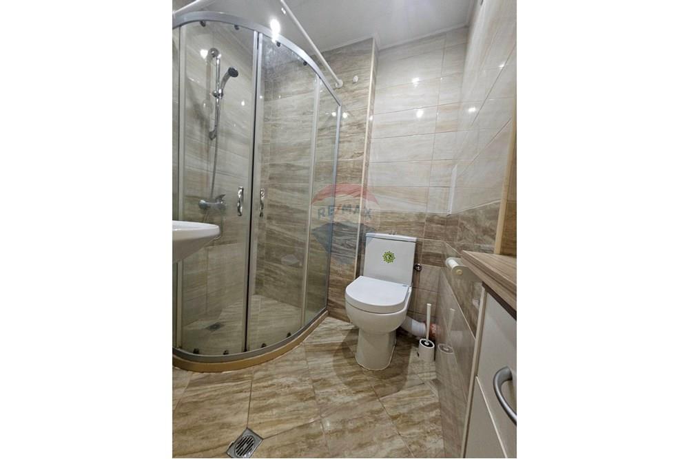 Апартамент - Под наем - гр. Варна, Област Варна, България - viber_image_2025-10-24_14-21-19-305.jpg - Баня - 360511013-81
