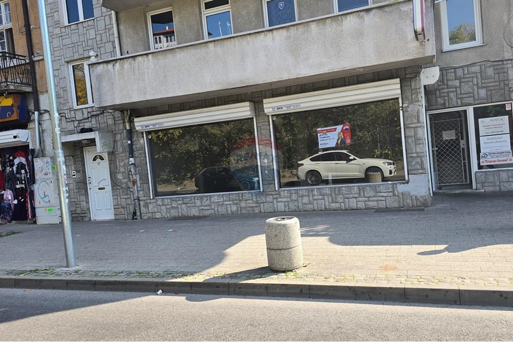 Търговски обект/Магазин - Под наем - гр. Пловдив, Област Пловдив, България - 20251015_143806.jpg - 360261003-259