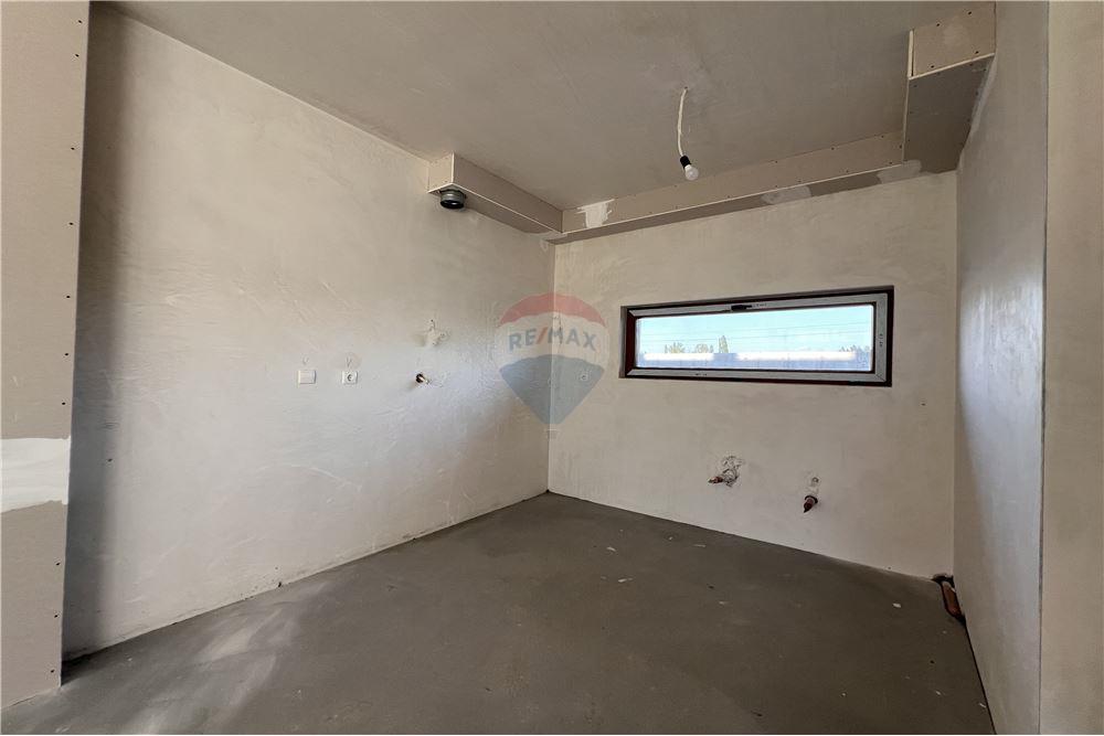 Градска къща - За продажба - гр. София, Област София град, България - 43 - 360241007-97