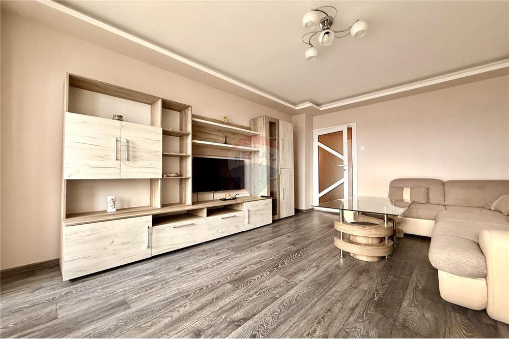 Апартамент - За продажба - гр. Варна, Област Варна, България - Просторна всекидневна с изход към закрита югозападна тераса - Всекидневна - 360321025-274