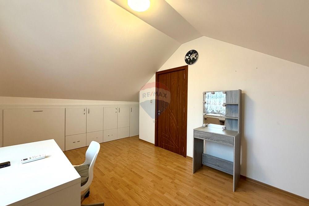 Градска къща - За продажба - гр. Горна Оряховица, Област Велико Търново, България - viber_изображение_2026-02-01_12-20-12-661.jpg - 360431008-421