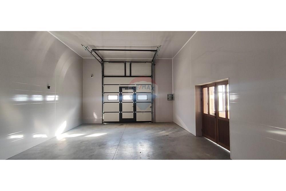 Фабрика - За продажба - с. Полковник Ламбриново, Област Силистра, България - хале 9.jpg - 360321028-142