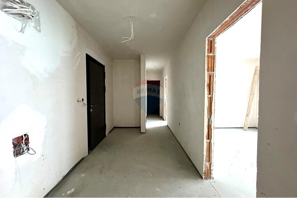 Апартамент - За продажба - гр. Велико Търново, Област Велико Търново, България - viber_изображение_2025-12-11_15-12-53-171.jpg - 360431008-406